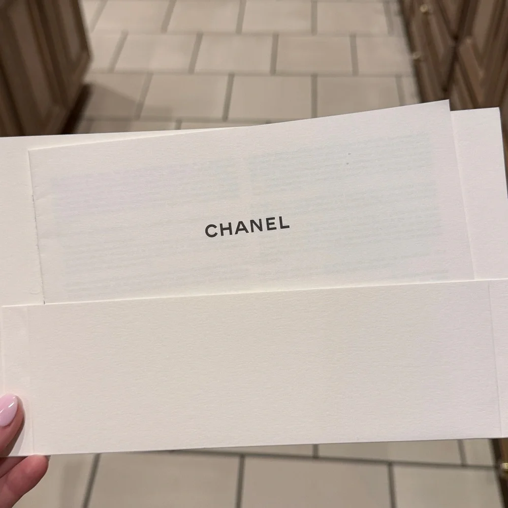 Chanel Booklet w Cloth & Ribbon - Picture 4 of 8